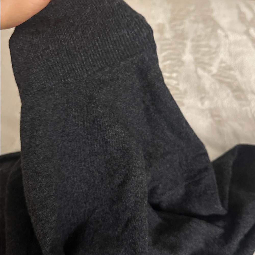 Gray Turtleneck Sweater Vince - Picture 6 of 7